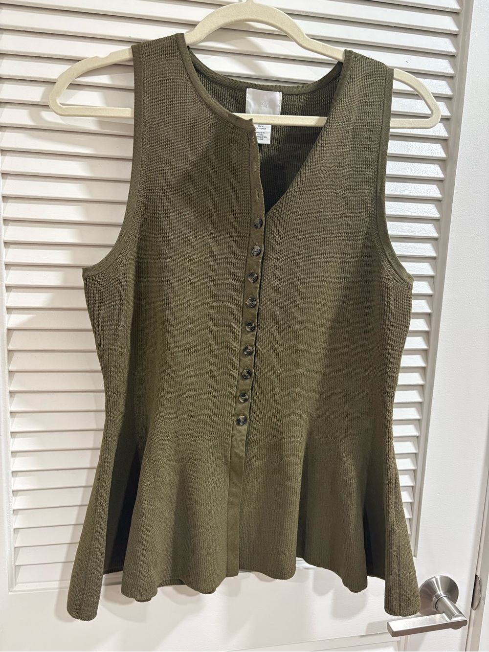 H&M Olive Ribbed Button-Front Flared Tank
